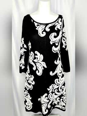White House Black Market Black & White Scroll Knit Sweater Dress Small NWOT